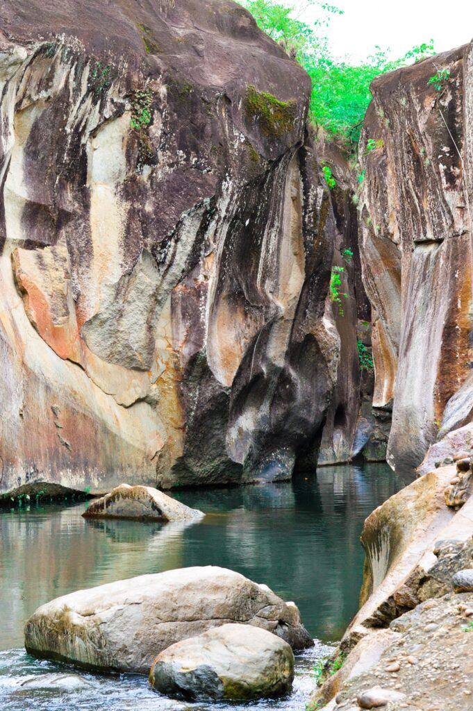 Explore the Vieja Canyon